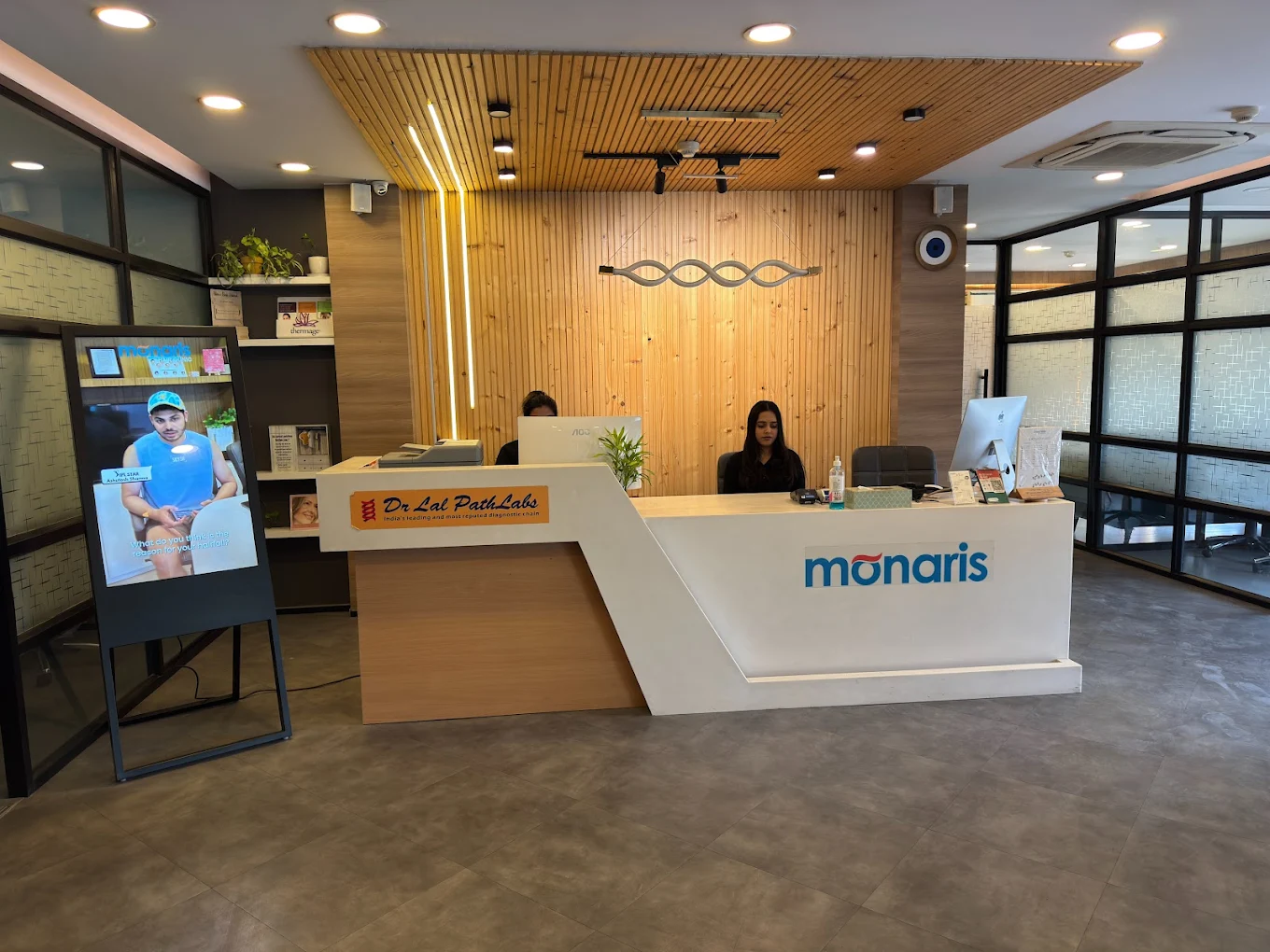 Monaris Skin And hair Clinic
